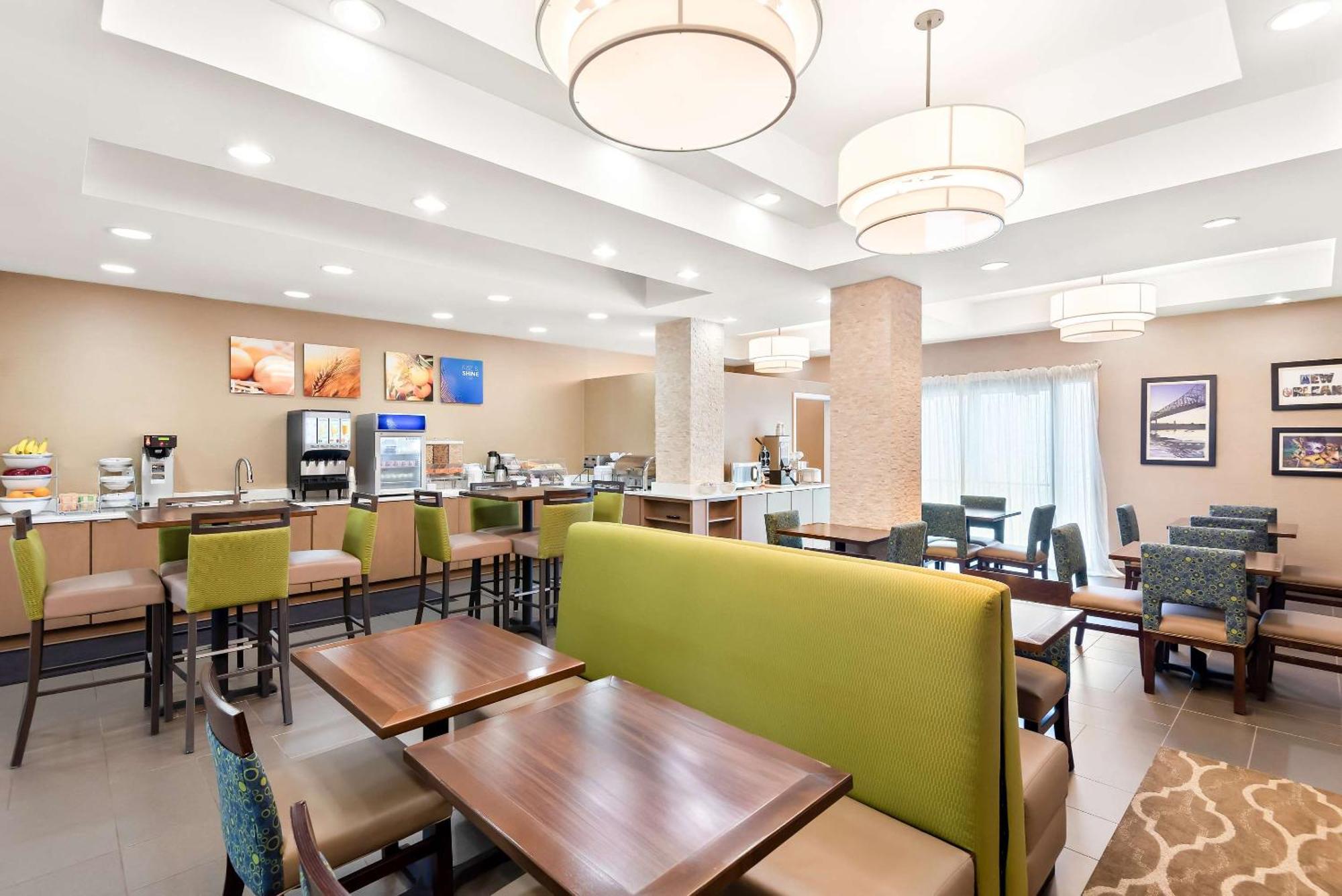 Comfort Suites New Orleans East Dış mekan fotoğraf