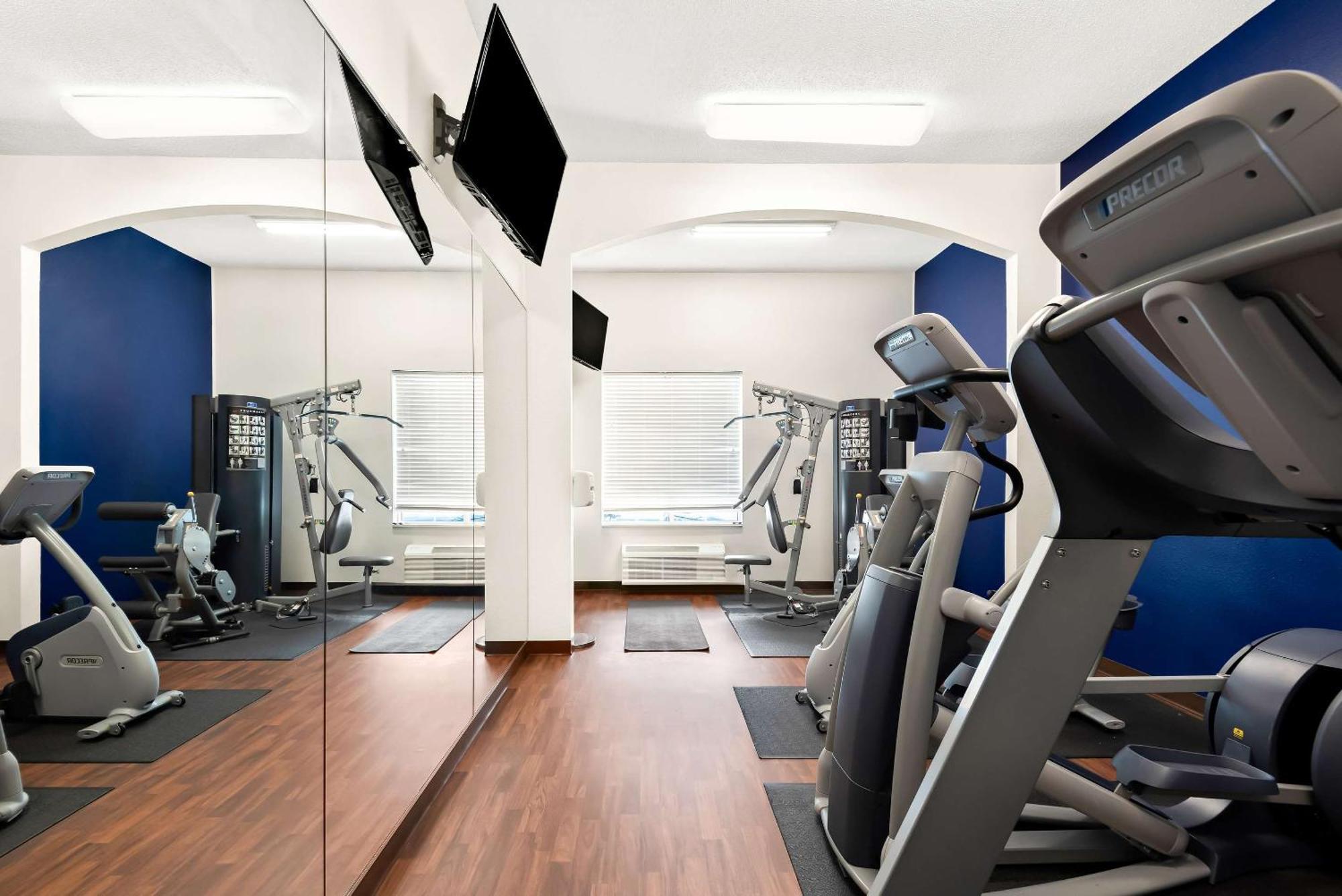Comfort Suites New Orleans East Dış mekan fotoğraf