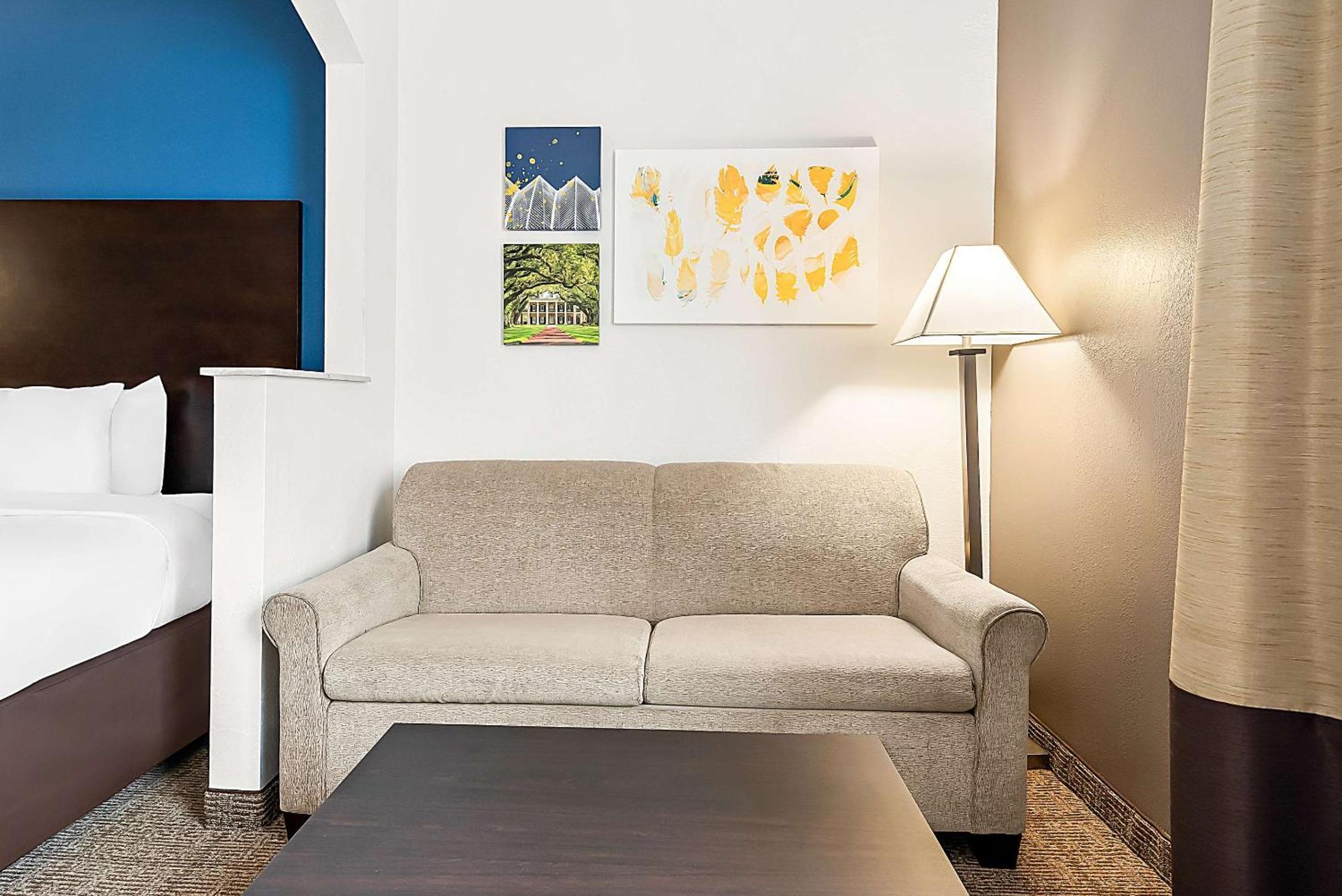 Comfort Suites New Orleans East Dış mekan fotoğraf