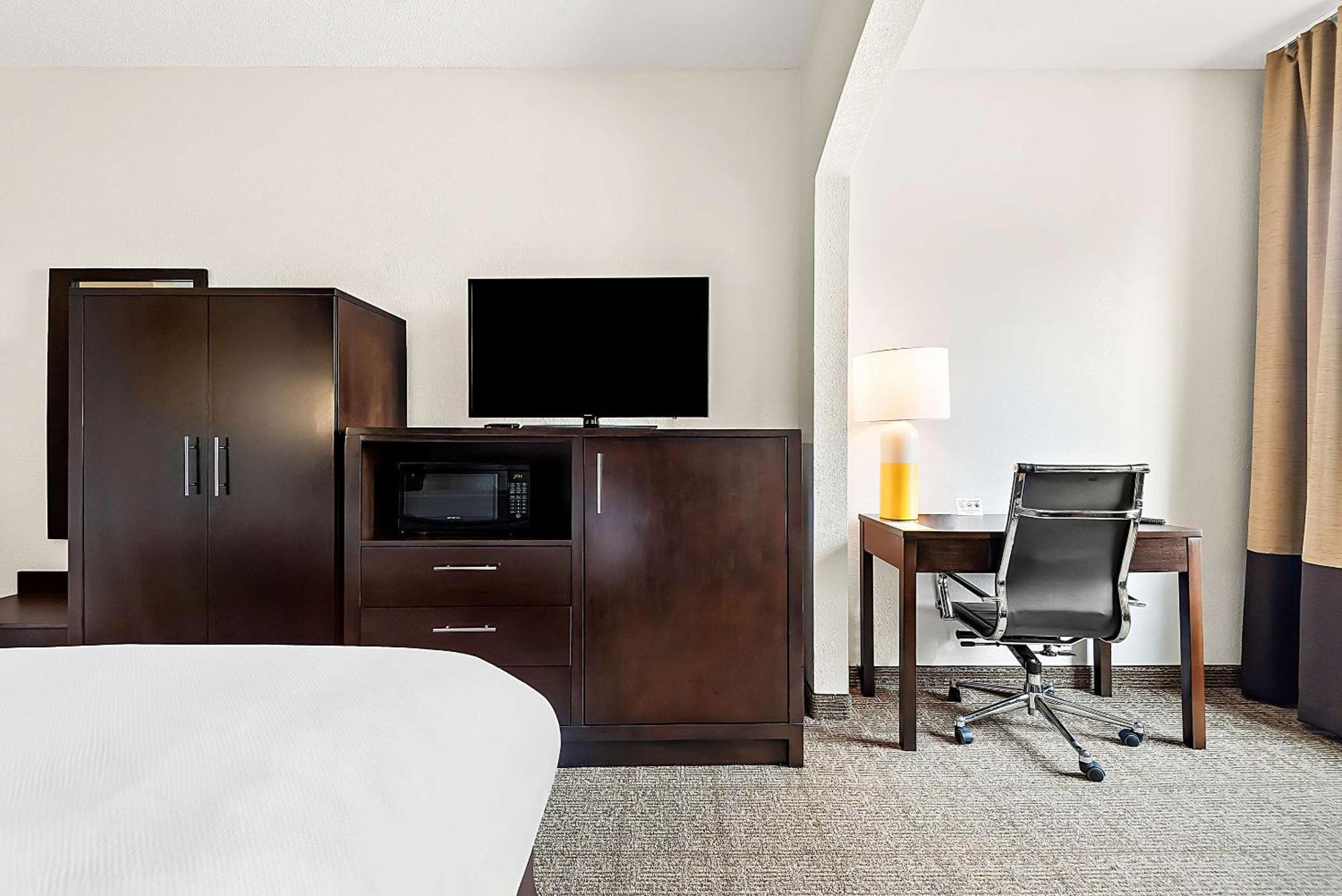 Comfort Suites New Orleans East Dış mekan fotoğraf