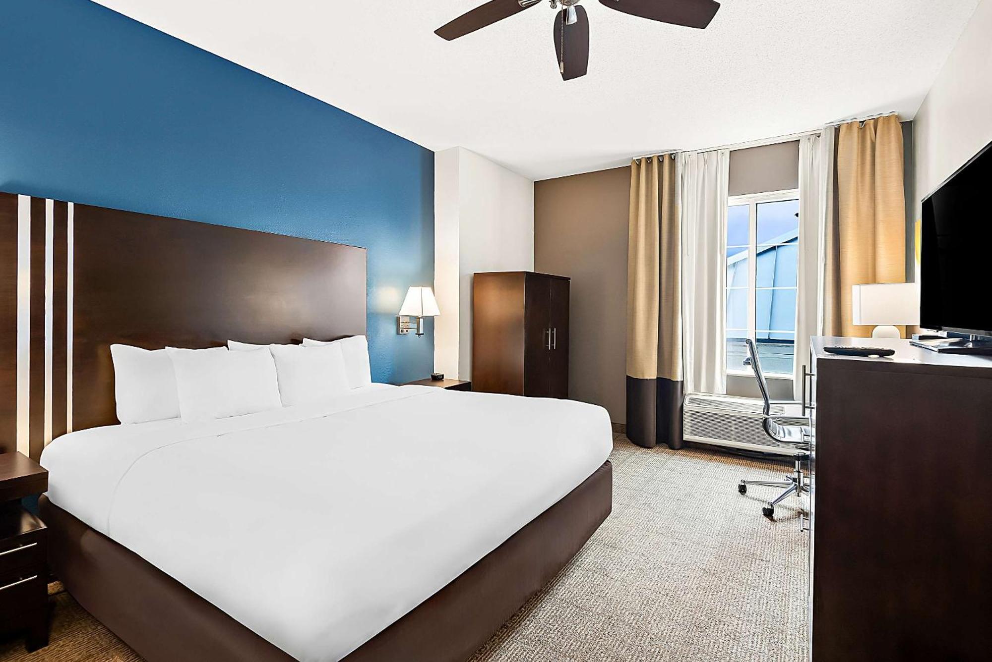 Comfort Suites New Orleans East Dış mekan fotoğraf